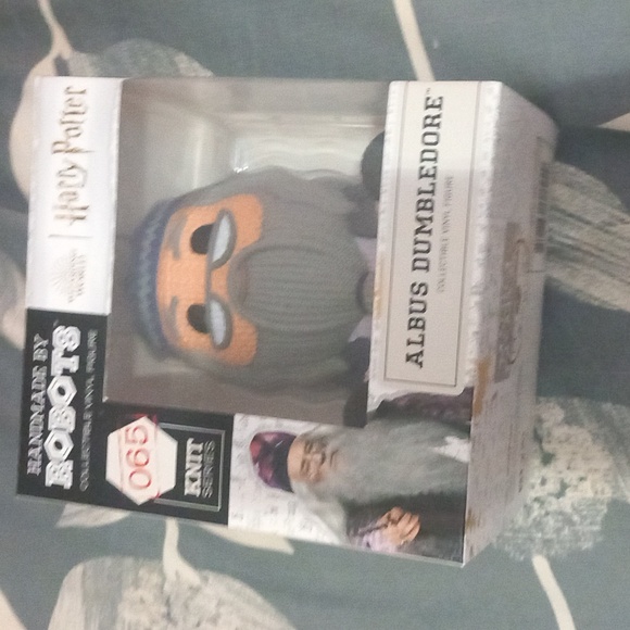 Dumbledore Handmade by Robots - Picture 1 of 2